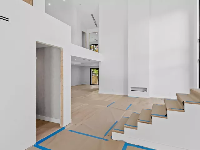 Продажа дома по адресу 1628 NE 17th Avenue - фото 8922034