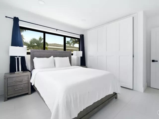 Продажа дома по адресу 1333 SE 8TH Street - фото 9180916