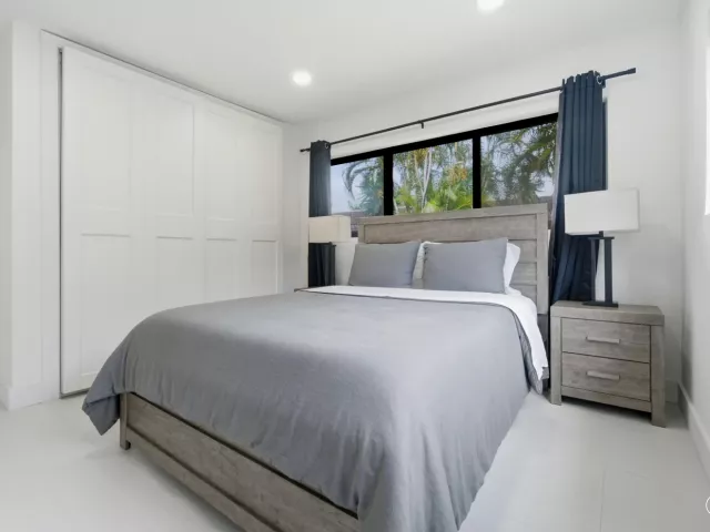 Продажа дома по адресу 1333 SE 8TH Street - фото 9180934