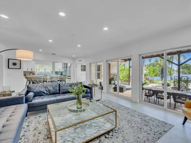 Продажа дома по адресу 1700 Marietta Drive - фото 8916519