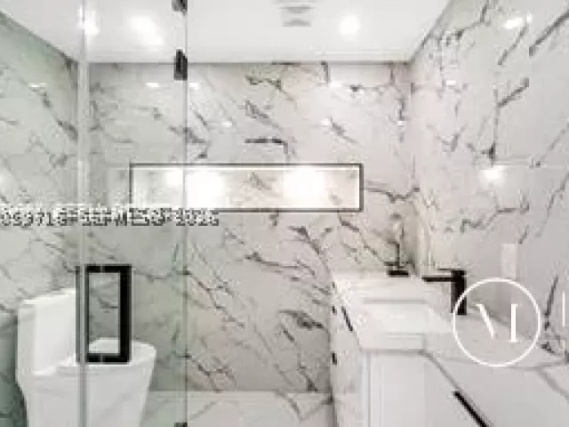 Продажа дома по адресу 2185 Imperial Point Dr - фото 8917280