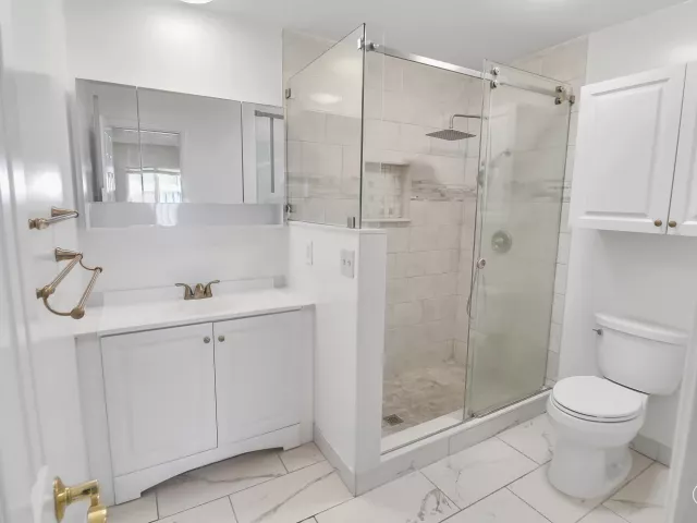 Продажа дома по адресу 2233 NW 3rd Avenue - фото 9359427