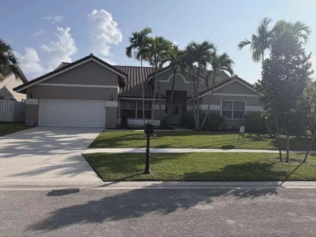 Продажа дома по адресу 16320 NW 9th Drive - фото 9359704