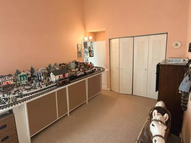 Продажа дома по адресу 16320 NW 9th Drive - фото 9359710
