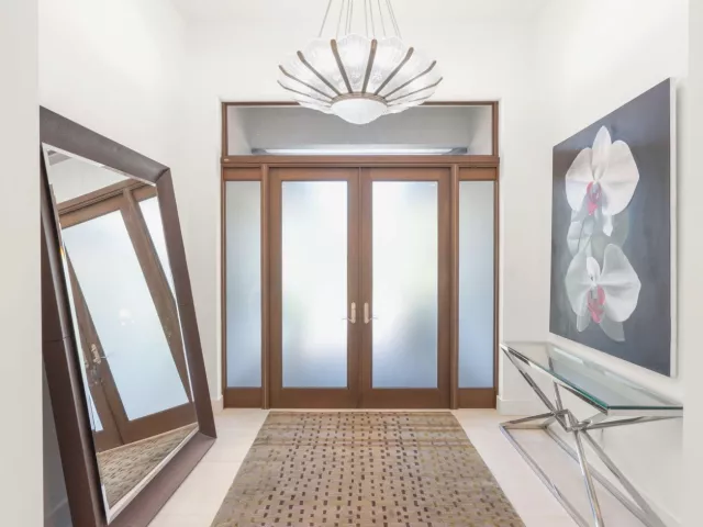 Продажа дома по адресу 2517 NE 13TH Street - фото 8922476