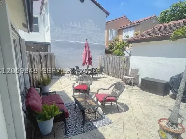 Продажа дома по адресу 17225 NW 7th St - фото 8924538