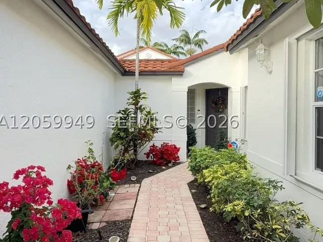 Продажа дома по адресу 17225 NW 7th St - фото 8924531