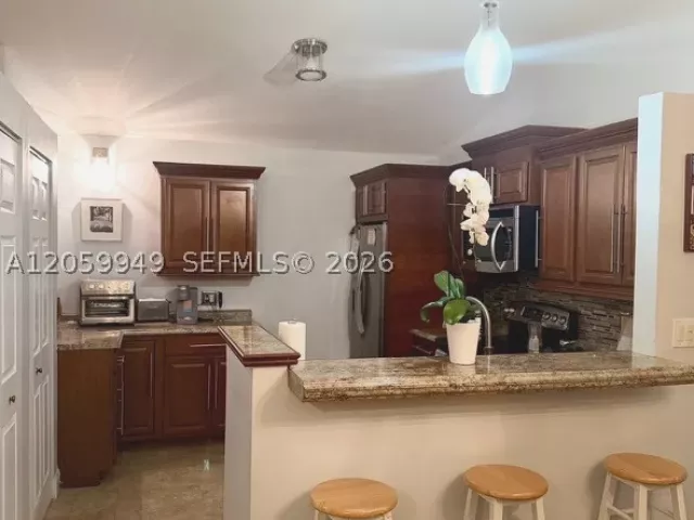Продажа дома по адресу 17225 NW 7th St - фото 8924534