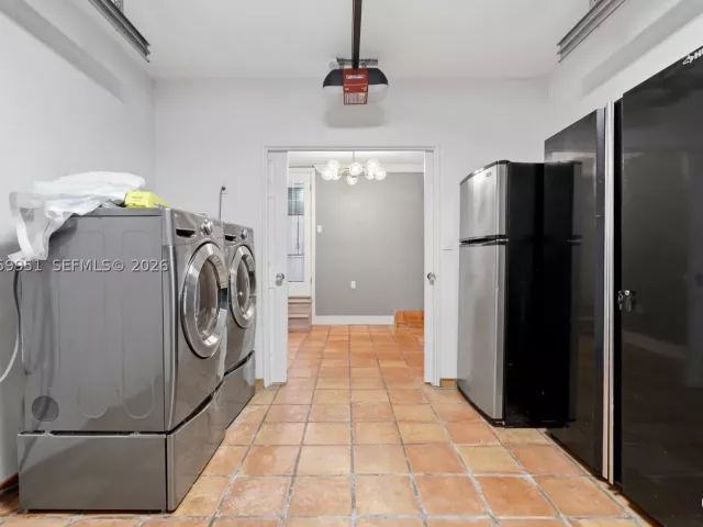 Продажа дома по адресу 110 N 16th Ave - фото 9203041