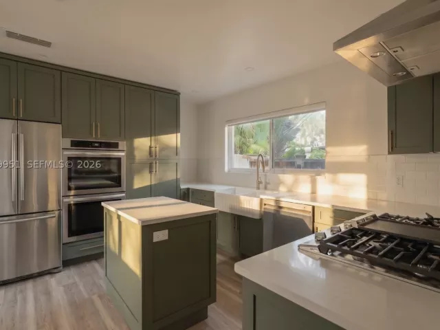 Продажа дома по адресу 110 N 16th Ave - фото 9203021