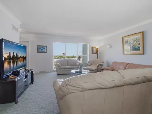 Продажа дома по адресу 1735 N FORT LAUDERDALE BEACH Boulevard - фото 8919441