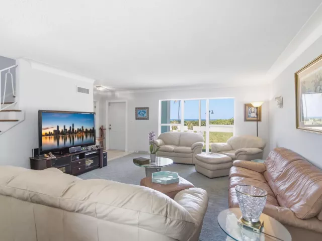 Продажа дома по адресу 1735 N FORT LAUDERDALE BEACH Boulevard - фото 8919435