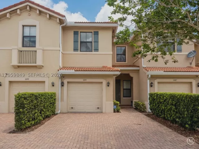 Продажа дома по адресу 1091 NW 33rd Ct - фото 8934811