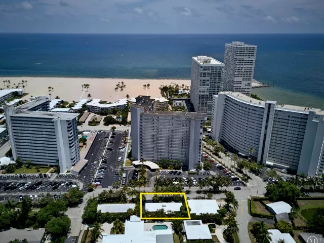 Продажа дома по адресу 1929 S Ocean Drive - фото 8920017