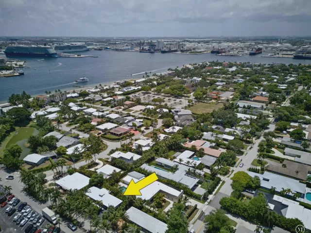 Продажа дома по адресу 1929 S Ocean Drive - фото 8920021