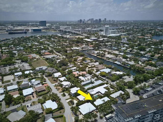 Продажа дома по адресу 1929 S Ocean Drive - фото 8920022