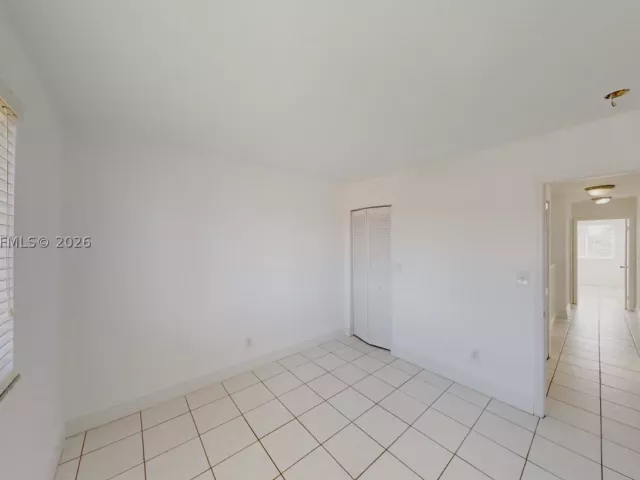 Продажа дома по адресу 17343 SW 142nd Pl - фото 9197343