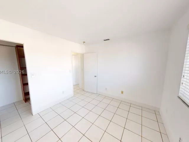 Продажа дома по адресу 17343 SW 142nd Pl - фото 9197344