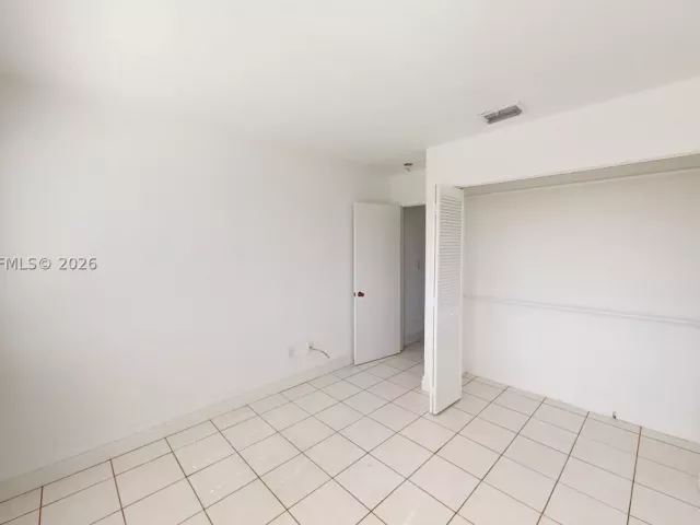 Продажа дома по адресу 17343 SW 142nd Pl - фото 9197347