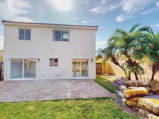 Продажа дома по адресу 17343 SW 142nd Pl - фото 9197356