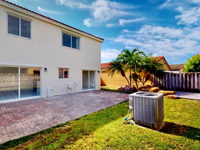 Продажа дома по адресу 17343 SW 142nd Pl - фото 9197358