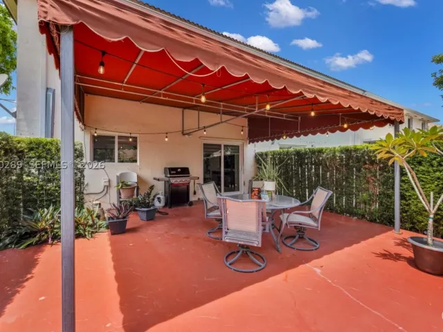 Продажа дома по адресу 16292 SW 57th Ln - фото 8924779