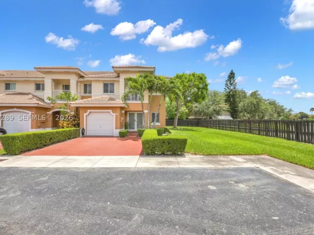 Продажа дома по адресу 16292 SW 57th Ln - фото 8924761