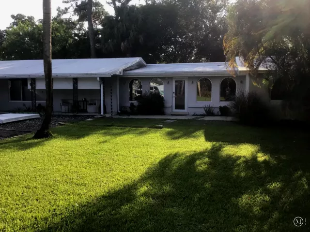 Продажа дома по адресу 2019 SW 29th Avenue - фото 8921566