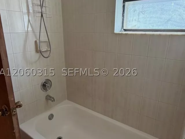 Продажа дома по адресу 10960 SW 25th St - фото 8924829