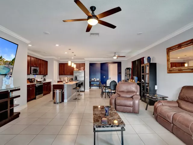 Продажа дома по адресу 4147 ROSA Drive - фото 9358402