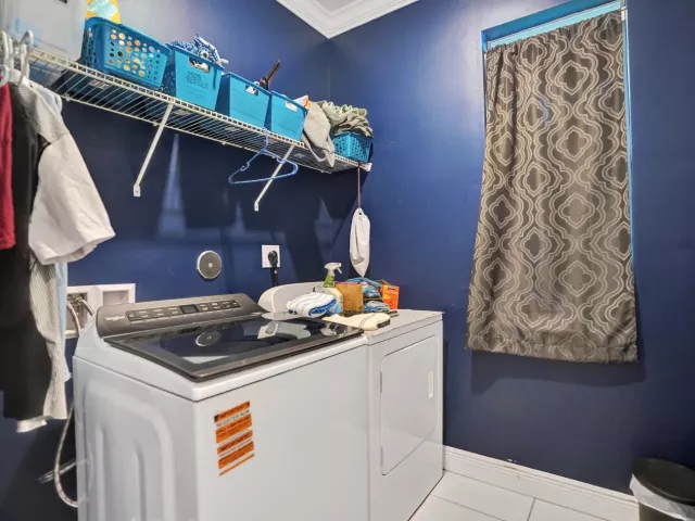 Продажа дома по адресу 4147 ROSA Drive - фото 9358403