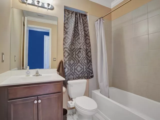 Продажа дома по адресу 4147 ROSA Drive - фото 9358404