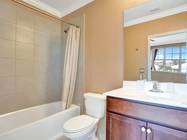 Продажа дома по адресу 4147 ROSA Drive - фото 9358410