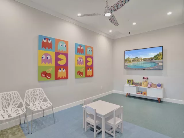Продажа дома по адресу 4147 ROSA Drive - фото 9358420