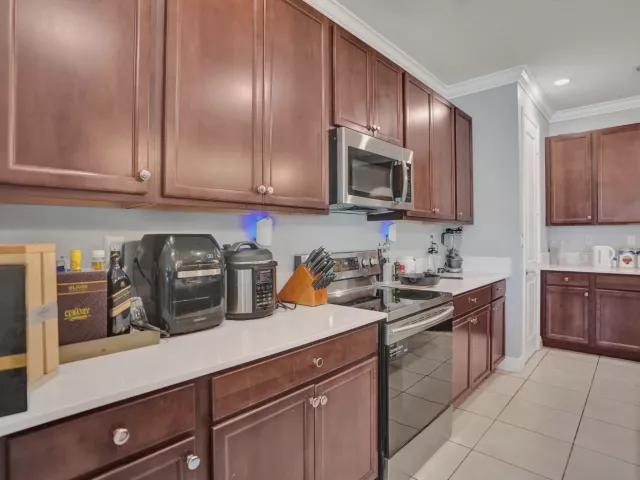 Продажа дома по адресу 4147 ROSA Drive - фото 9358395