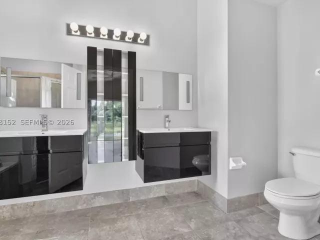 Продажа дома по адресу 16249 NW 24th St - фото 9087016