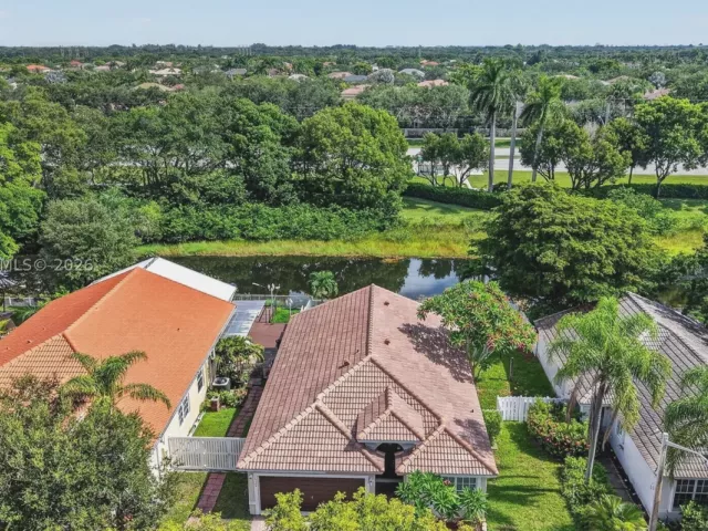 Продажа дома по адресу 16249 NW 24th St - фото 9087034