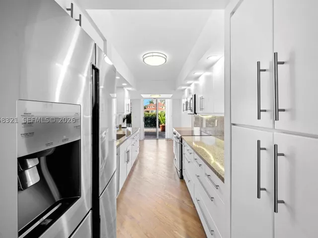 Продажа дома по адресу 3748 NE 209th Ter - фото 8934760