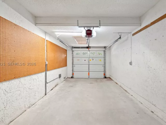 Продажа дома по адресу 3748 NE 209th Ter - фото 8934767