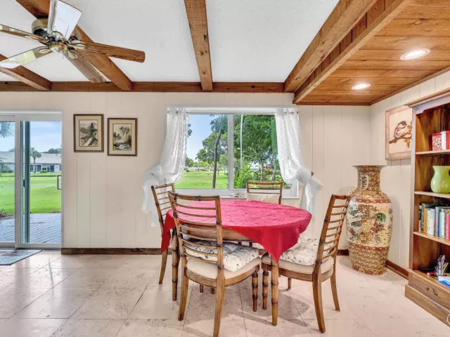 Продажа дома по адресу 5572 Sugar Mill Court - фото 9381314