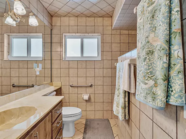 Продажа дома по адресу 5572 Sugar Mill Court - фото 9381324