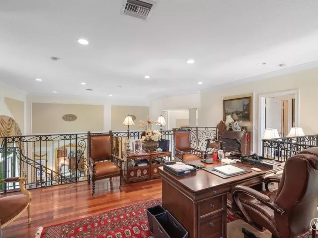 Продажа дома по адресу 15968 Double Eagle Trail - фото 9354163