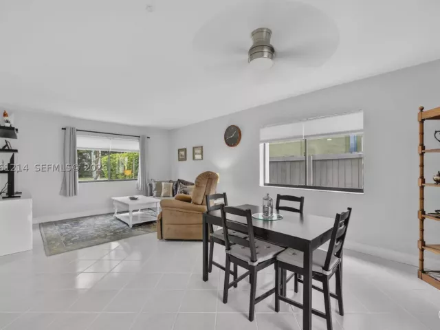 Продажа дома по адресу 8210 SW 96th Ct - фото 8978169