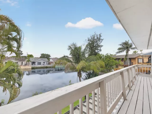 Продажа дома по адресу 8210 SW 96th Ct - фото 8978178