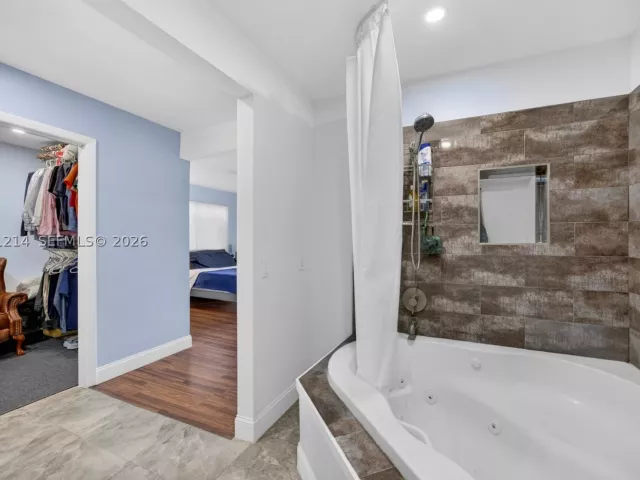 Продажа дома по адресу 8210 SW 96th Ct - фото 8978190