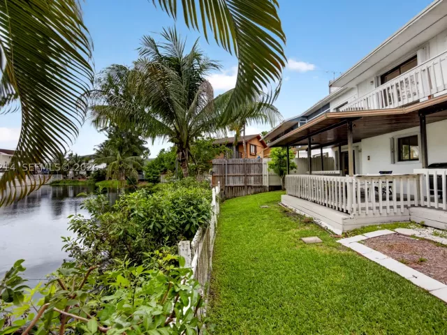 Продажа дома по адресу 8210 SW 96th Ct - фото 8978203