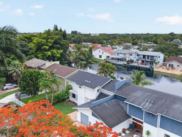 Продажа дома по адресу 8210 SW 96th Ct - фото 8978211