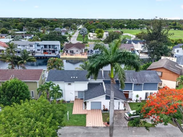 Продажа дома по адресу 8210 SW 96th Ct - фото 8978212