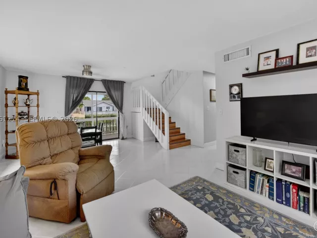 Продажа дома по адресу 8210 SW 96th Ct - фото 8978160