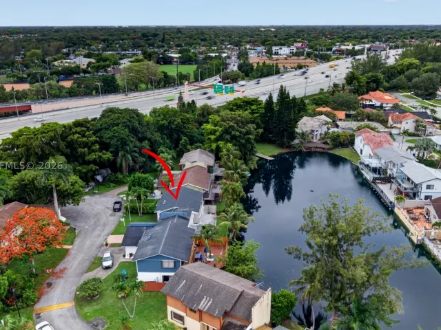 Продажа дома по адресу 8210 SW 96th Ct - фото 8978221